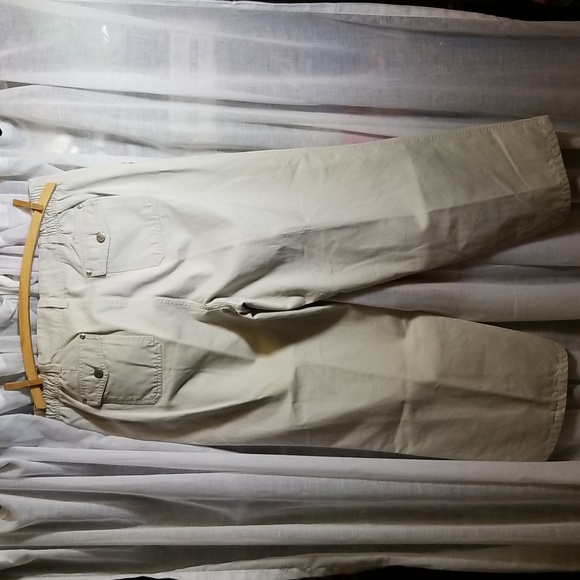 14W Nautical Khaki Capris - Picture 2 of 7